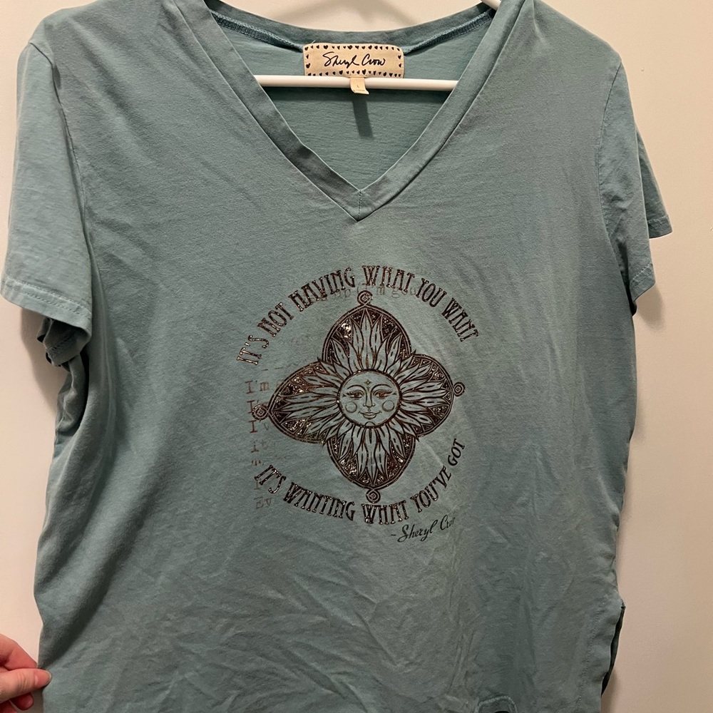 Sheryl Lowe Green Graphic Short Sleeve Tee